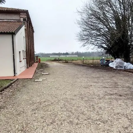La Mela - Angolo Di Paradiso Oltre Le Mura * Ferrara