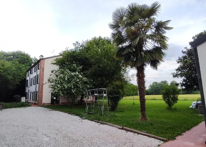 La Mela - Angolo Di Paradiso Oltre Le Mura Konukevi 3*